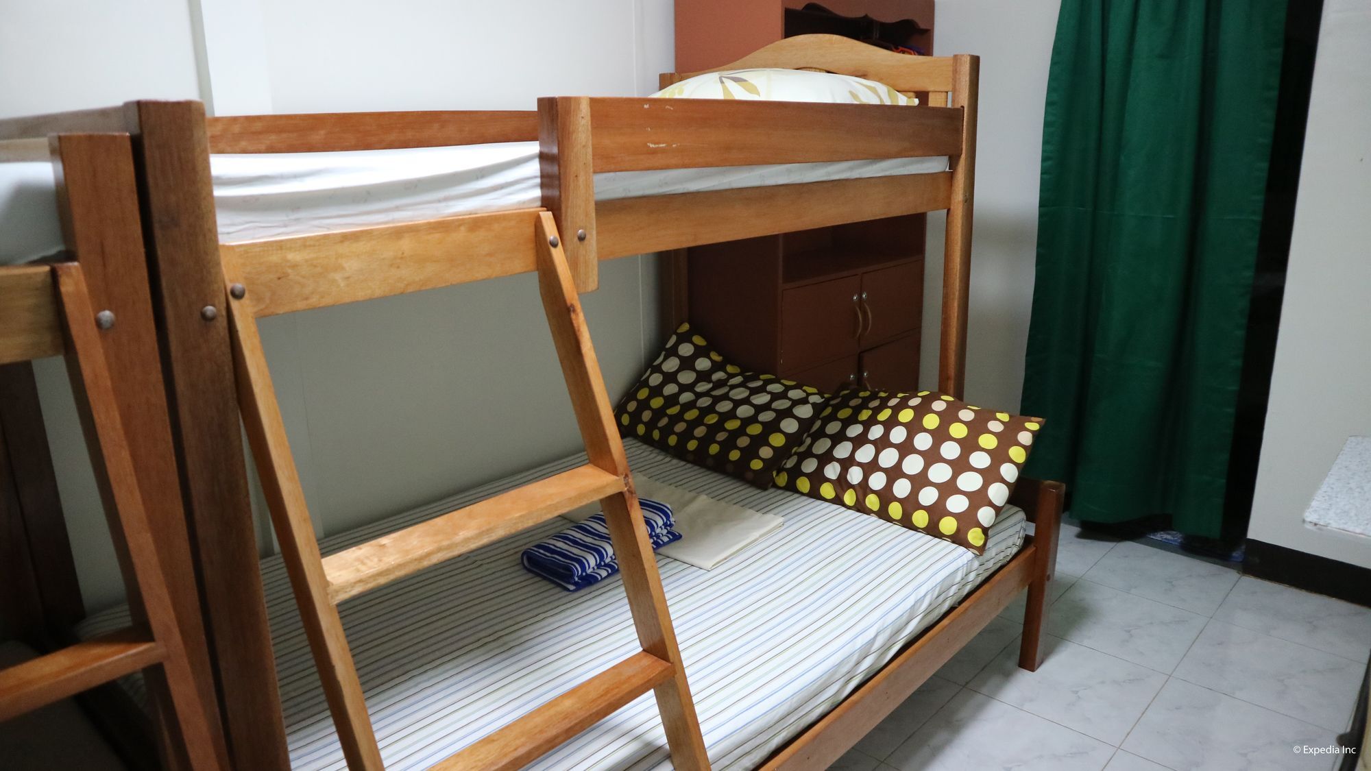 Almonte Transient Hostel Puerto Princesa Buitenkant foto